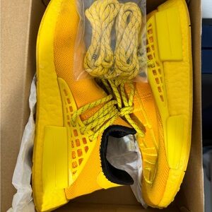 Bright Yellow Sneakers with Extra Laces